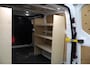 Ford Transit Custom 280 2.0 TDCI L1H1 Trend/ D-Riem verv: 144.000 Km!/ Trekhaak/ Automaat!/ Apple Carplay/ DAB+/ Voorruitverw./ Stoelverw./ PDC V+A/ Navi/ Clima/ Cruise/ Elek. pakket/ Bluetooht/ Multi. LEDER. Stuur/ PDC V+A.