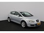 SEAT Leon 1.6 Reference/ D-Riem verv: 209.000 KM!/ Trekhaak/ Airco/ Elek. pakket/ Isofix/ Radio-CD/ Getint glas/ Metallic lak.
