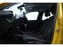 Peugeot 208 1.2 PureTech Active Pack/ D-Riem verv: 86.000 KM!/ 16'' LMV/ LED Koplampen/ Apple + Android/ DAB+/ Airco/ Cruise/ Elek. pakket/ Isofix/ Bluetooth/ Multi. Stuur/ PDC/ Dakspoiler.