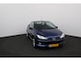 Peugeot 206 CC 1.6-16V/ Automaat/ Wind-Scherm/ Elek.Ramen/ C.V. Afatand/ Stuurbekr./ Radio USB/ NAP!/ Metallic lak