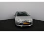 Ford Focus Wagon 1.0 EcoBoost Edition/ D-Riem verv: 141.000 KM!/ 16'' LMV/ Trekhaak/ Navi/ Airco/ Cruise/ Elek. pakket/ Isofix/ Bluetooth/ Multi. LEDER. Stuur/ Dakrails.