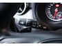 Mercedes-Benz B-klasse 180 Ambition/ 16'' LMV/ LED Koplampen/ Keyless-GO/ Apple + Android/ Regensensor/ Navi/ Airco/ Cruise/ Bluetooth/ Multi. LEDER. Stuur/ PDC V+A/ Chroom.