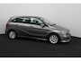 Mercedes-Benz B-klasse 180 Ambition/ 16'' LMV/ LED Koplampen/ Keyless-GO/ Apple + Android/ Regensensor/ Navi/ Airco/ Cruise/ Bluetooth/ Multi. LEDER. Stuur/ PDC V+A/ Chroom.