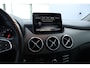 Mercedes-Benz B-klasse 180 Ambition/ 16'' LMV/ LED Koplampen/ Keyless-GO/ Apple + Android/ Regensensor/ Navi/ Airco/ Cruise/ Bluetooth/ Multi. LEDER. Stuur/ PDC V+A/ Chroom.