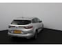 Renault Megane Estate 1.3 TCe Bose/ Automaat/ Trekhaak/ 17'' LMV/ Apple + Android/ Dode-Hoek DET./ Half-Leder/ Lane-Assist./ Camera/ Keyless/ PDC V+a/ Extra getint glas/ DAB+/ Dakrails.