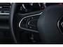 Renault Megane Estate 1.3 TCe Bose/ Automaat/ Trekhaak/ 17'' LMV/ Apple + Android/ Dode-Hoek DET./ Half-Leder/ Lane-Assist./ Camera/ Keyless/ PDC V+a/ Extra getint glas/ DAB+/ Dakrails.