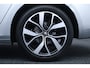 Renault Megane Estate 1.3 TCe Bose/ Automaat/ Trekhaak/ 17'' LMV/ Apple + Android/ Dode-Hoek DET./ Half-Leder/ Lane-Assist./ Camera/ Keyless/ PDC V+a/ Extra getint glas/ DAB+/ Dakrails.