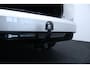 Renault Megane Estate 1.3 TCe Bose/ Automaat/ Trekhaak/ 17'' LMV/ Apple + Android/ Dode-Hoek DET./ Half-Leder/ Lane-Assist./ Camera/ Keyless/ PDC V+a/ Extra getint glas/ DAB+/ Dakrails.