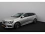 Renault Megane Estate 1.3 TCe Bose/ Automaat/ Trekhaak/ 17'' LMV/ Apple + Android/ Dode-Hoek DET./ Half-Leder/ Lane-Assist./ Camera/ Keyless/ PDC V+a/ Extra getint glas/ DAB+/ Dakrails.