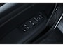 Renault Megane Estate 1.3 TCe Bose/ Automaat/ Trekhaak/ 17'' LMV/ Apple + Android/ Dode-Hoek DET./ Half-Leder/ Lane-Assist./ Camera/ Keyless/ PDC V+a/ Extra getint glas/ DAB+/ Dakrails.