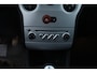 Renault Grand Modus 1.2 TCE Dynamique/ Trekhaak/ 15'' LMV/ Clima/ Cruise/ Elek. pakket/ Isofix/ Multi. LEDER. Stuur/ Mistl./ Extra getint glas.