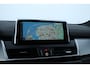 BMW 2-Serie Active Tourer 225xe iPerformance M-Sport Hybrid/ Automaat!/ LED Koplampen/ HUD/ Zwarte Hemel/ 18''LMV/ Stoelverw./ Keyless/ LEDER/ Clima/ Navi/ Cruise/ Bluetooth/ Multi. Sportstuur/ PDC V+A/ Extra getint glas.