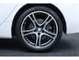 BMW 2-Serie Active Tourer 225xe iPerformance M-Sport Hybrid/ Automaat!/ LED Koplampen/ HUD/ Zwarte Hemel/ 18''LMV/ Stoelverw./ Keyless/ LEDER/ Clima/ Navi/ Cruise/ Bluetooth/ Multi. Sportstuur/ PDC V+A/ Extra getint glas.