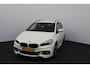 BMW 2-Serie Active Tourer 225xe iPerformance M-Sport Hybrid/ Automaat!/ LED Koplampen/ HUD/ Zwarte Hemel/ 18''LMV/ Stoelverw./ Keyless/ LEDER/ Clima/ Navi/ Cruise/ Bluetooth/ Multi. Sportstuur/ PDC V+A/ Extra getint glas.