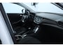 Opel Grandland X 1.2 Turbo Innovation/ D-RIEM VERV: 53.000 KM!/ Camera/ 18'' LMV/ Apple + Android/ Lane-Assist./ Dode-Hoek DET./ Clima/ Cruise/ Bluetooth/ Multi. LEDER. Stuur/ Mistl./ PDC V+A/ Extra getint glas.