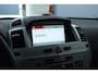 Opel Zafira 1.6 Temptation/ D-Riem verv: 103.000 KM!/ 7-Persoons/ Trekhaak/ Navi/ Clima/ Cruise/ Elek. pakket/ Radio-CD AUX/ Multi. Stuur/ Mistl./ PDC V+A/ Dakrails.