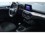 Ford Focus 1.0 EcoBoost Active Business/ Camera/ Keyless/ Panorama-Dak/ B&O/ Adaptive Cruise/ LED Koplampen/ Stoel + Stuurverw./ 18'' LMV/ Extra getint glas/ PDC V+A/ Lane-Assist.