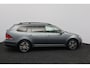 Volkswagen Golf Variant 1.4 TSI Comfortline/ D-Ketting verv: 190.000KM!/ Trekhaak/ 16'' LMV/ Apple + Android/ Clima/ Cruise/ Elek. pakket/ Isofix/ Bluetooth/ Armsteun/ Multi. LEDER. Stuur/ 16'' LMv/ Extra getint glas.