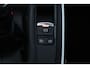 Renault Scenic 1.2 TCe Collection/ 20'' LMV/ Trekhaak/ Keyless/ Dode-Hoek DET./ Two-Tone/ Apple + Android/ Half-Leder/ Camera/ Navi/ Clima/ Cruise/ Elek. pakket/ Isofix/ Bluetooth/ Multi. LEDER. Stuur/ Mistl./ PDC V+A/ Extra G