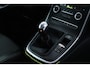 Renault Scenic 1.2 TCe Collection/ 20'' LMV/ Trekhaak/ Keyless/ Dode-Hoek DET./ Two-Tone/ Apple + Android/ Half-Leder/ Camera/ Navi/ Clima/ Cruise/ Elek. pakket/ Isofix/ Bluetooth/ Multi. LEDER. Stuur/ Mistl./ PDC V+A/ Extra G