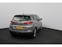 Renault Scenic 1.2 TCe Collection/ 20'' LMV/ Trekhaak/ Keyless/ Dode-Hoek DET./ Two-Tone/ Apple + Android/ Half-Leder/ Camera/ Navi/ Clima/ Cruise/ Elek. pakket/ Isofix/ Bluetooth/ Multi. LEDER. Stuur/ Mistl./ PDC V+A/ Extra G