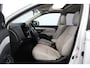 Mitsubishi Outlander 2.0 PHEV Instyle X-Line/ Schuif-Kanteldak!/ Automaat/ Elek.Klep/ Trekhaak/ Flippers/ Stoelverw/ 18''LMV/ LEDER/ Camera/ Clima/ Navi/ Cruise/ Bluetooth/ Multi.LEDER.Stuur/ PDC Achter.
