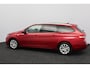 Peugeot 308 SW 1.2 PureTech Style/ D-Riem verv: 128.000 KM!/ DEALER ONDERHOUDEN!/ Trekhaak/ Panorama-Dak/ DAB+/ Extra getint glas/ PDC/ Navi/ Clima/ Cruise/ Bluetooth/ Multi. LEDER. Stuur/ Mistl./ Chroom/ Dakrails.