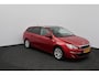 Peugeot 308 SW 1.2 PureTech Style/ D-Riem verv: 128.000 KM!/ DEALER ONDERHOUDEN!/ Trekhaak/ Panorama-Dak/ DAB+/ Extra getint glas/ PDC/ Navi/ Clima/ Cruise/ Bluetooth/ Multi. LEDER. Stuur/ Mistl./ Chroom/ Dakrails.