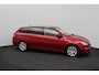 Peugeot 308 SW 1.2 PureTech Style/ D-Riem verv: 128.000 KM!/ DEALER ONDERHOUDEN!/ Trekhaak/ Panorama-Dak/ DAB+/ Extra getint glas/ PDC/ Navi/ Clima/ Cruise/ Bluetooth/ Multi. LEDER. Stuur/ Mistl./ Chroom/ Dakrails.