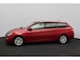 Peugeot 308 SW 1.2 PureTech Style/ D-Riem verv: 128.000 KM!/ DEALER ONDERHOUDEN!/ Trekhaak/ Panorama-Dak/ DAB+/ Extra getint glas/ PDC/ Navi/ Clima/ Cruise/ Bluetooth/ Multi. LEDER. Stuur/ Mistl./ Chroom/ Dakrails.