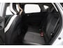 Renault Captur 1.6 E-Tech Plug-in Hybrid 160 Intens/ Automaat!/ Trekhaak/ LED Koplampen/ 360 Cam/ Virtual Cockpit/ Dodehoekdetc./ 17''LMV/ Keyless/ Apple+android/ DAB+/ Half-LEDER/ Clima/ Navi/ Cruise/ Bluetooth/ Multi.LEDER.Stuur/ PDC V+A.