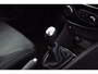Renault Clio 0.9 TCe Limited/ Stoelverw./ Keyless/ Regensensor/ Apple + Android/ DAB+/ Navi/ Clima/ Cruise/ Elek. pakket/ Isofix/ Bluetooth/ Multi. LEDER. Stuur/ Mistl./ LED Dagrijverl.