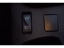Renault Clio 0.9 TCe Limited/ Stoelverw./ Keyless/ Regensensor/ Apple + Android/ DAB+/ Navi/ Clima/ Cruise/ Elek. pakket/ Isofix/ Bluetooth/ Multi. LEDER. Stuur/ Mistl./ LED Dagrijverl.