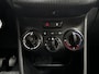 Peugeot 208 1.2 PureTech Signature/ Airco!/ Navi/ Bluetooth/Multi.LEDER.Stuur/ Elek.Pakket/ Isofix/ PDC achter/ Metallic Lak.