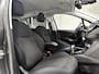 Peugeot 208 1.2 PureTech Signature/ Airco!/ Navi/ Bluetooth/Multi.LEDER.Stuur/ Elek.Pakket/ Isofix/ PDC achter/ Metallic Lak.