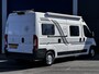 Peugeot Boxer Buscamper/ Camera/ 164pk!/ Trekhaak/ Schuifdeur rechts/ Navi/ Airco/ Cruise/ Elek. pakket/ Bluetooth/ Multi. LEDER. Stuur/ Mistl./ PDC.