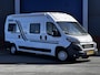 Peugeot Boxer Buscamper/ Camera/ 164pk!/ Trekhaak/ Schuifdeur rechts/ Navi/ Airco/ Cruise/ Elek. pakket/ Bluetooth/ Multi. LEDER. Stuur/ Mistl./ PDC.