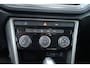 Volkswagen T-Roc 1.5 TSI Style Business/ Trekhaak/ Elek. Kofferklep/ Apple + Android/ DAB+/ Navi/ Airco/ Adaptive Cruise/ Lane-Assist./ Elek. pakket/ Isofix/ Bluetooth/ Multi. LEDER. Stuur/ 16'' LMV/ Mistl./ PDC/ LED Dagrijverl.