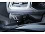 Volkswagen T-Roc 1.5 TSI Style Business/ Trekhaak/ Elek. Kofferklep/ Apple + Android/ DAB+/ Navi/ Airco/ Adaptive Cruise/ Lane-Assist./ Elek. pakket/ Isofix/ Bluetooth/ Multi. LEDER. Stuur/ 16'' LMV/ Mistl./ PDC/ LED Dagrijverl.