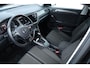 Volkswagen T-Roc 1.5 TSI Style Business/ Trekhaak/ Elek. Kofferklep/ Apple + Android/ DAB+/ Navi/ Airco/ Adaptive Cruise/ Lane-Assist./ Elek. pakket/ Isofix/ Bluetooth/ Multi. LEDER. Stuur/ 16'' LMV/ Mistl./ PDC/ LED Dagrijverl.