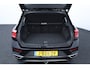 Volkswagen T-Roc 1.5 TSI Style Business/ Trekhaak/ Elek. Kofferklep/ Apple + Android/ DAB+/ Navi/ Airco/ Adaptive Cruise/ Lane-Assist./ Elek. pakket/ Isofix/ Bluetooth/ Multi. LEDER. Stuur/ 16'' LMV/ Mistl./ PDC/ LED Dagrijverl.