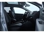 Renault Captur 0.9 TCe Intens/ PANORAMA-DAK/ Camera/ Two-Tone/ LED Koplampen/ Half-Leder/ Android Auto/ Keyless/ PDC/ Bluetooth/ Multi. LEDER. Stuur/ Clima/ Cruise/ AUX & USB/ Armsteun.