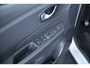 Renault Captur 0.9 TCe Intens/ PANORAMA-DAK/ Camera/ Two-Tone/ LED Koplampen/ Half-Leder/ Android Auto/ Keyless/ PDC/ Bluetooth/ Multi. LEDER. Stuur/ Clima/ Cruise/ AUX & USB/ Armsteun.
