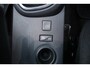 Renault Captur 0.9 TCe Intens/ PANORAMA-DAK/ Camera/ Two-Tone/ LED Koplampen/ Half-Leder/ Android Auto/ Keyless/ PDC/ Bluetooth/ Multi. LEDER. Stuur/ Clima/ Cruise/ AUX & USB/ Armsteun.