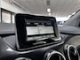 Mercedes-Benz B-klasse 180 Ambition/ Bi-Xenon/ Stoelverw./ PDC V+A/ Navi/ Airco/ Cruise/ Elek. pakket/ Isofix/ Bluetooth/ Armsteun/ Multi. LEDER. Stuur.