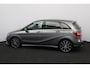 Mercedes-Benz B-klasse 180 Business Solution/ Trekhaak/ 18'' LMV/ LED Koplampen/ Camera/ Keyless-GO/ Stoelverw./ Zwarte-Hemel/ Sportstoelen/ Navi/ Bluetooth/ Multi. Sportstuur/ PDC V+A/ Chroom/ Extra getint glas.