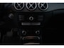 Mercedes-Benz B-klasse 180 Business Solution/ Trekhaak/ 18'' LMV/ LED Koplampen/ Camera/ Keyless-GO/ Stoelverw./ Zwarte-Hemel/ Sportstoelen/ Navi/ Bluetooth/ Multi. Sportstuur/ PDC V+A/ Chroom/ Extra getint glas.