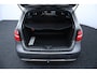 Mercedes-Benz B-klasse 180 Business Solution/ Trekhaak/ 18'' LMV/ LED Koplampen/ Camera/ Keyless-GO/ Stoelverw./ Zwarte-Hemel/ Sportstoelen/ Navi/ Bluetooth/ Multi. Sportstuur/ PDC V+A/ Chroom/ Extra getint glas.