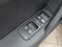 Skoda Yeti 1.2 TSI Comfort/ Trekhaak/ Automaat/ 16'' LMV/ Extra getint glas/ PDC/ Airco/ LEDER. Stuur/ Isofix/ Armsteun/ Dagrijverl./ Metallic lak.