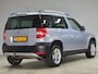 Skoda Yeti 1.2 TSI Comfort/ Trekhaak/ Automaat/ 16'' LMV/ Extra getint glas/ PDC/ Airco/ LEDER. Stuur/ Isofix/ Armsteun/ Dagrijverl./ Metallic lak.